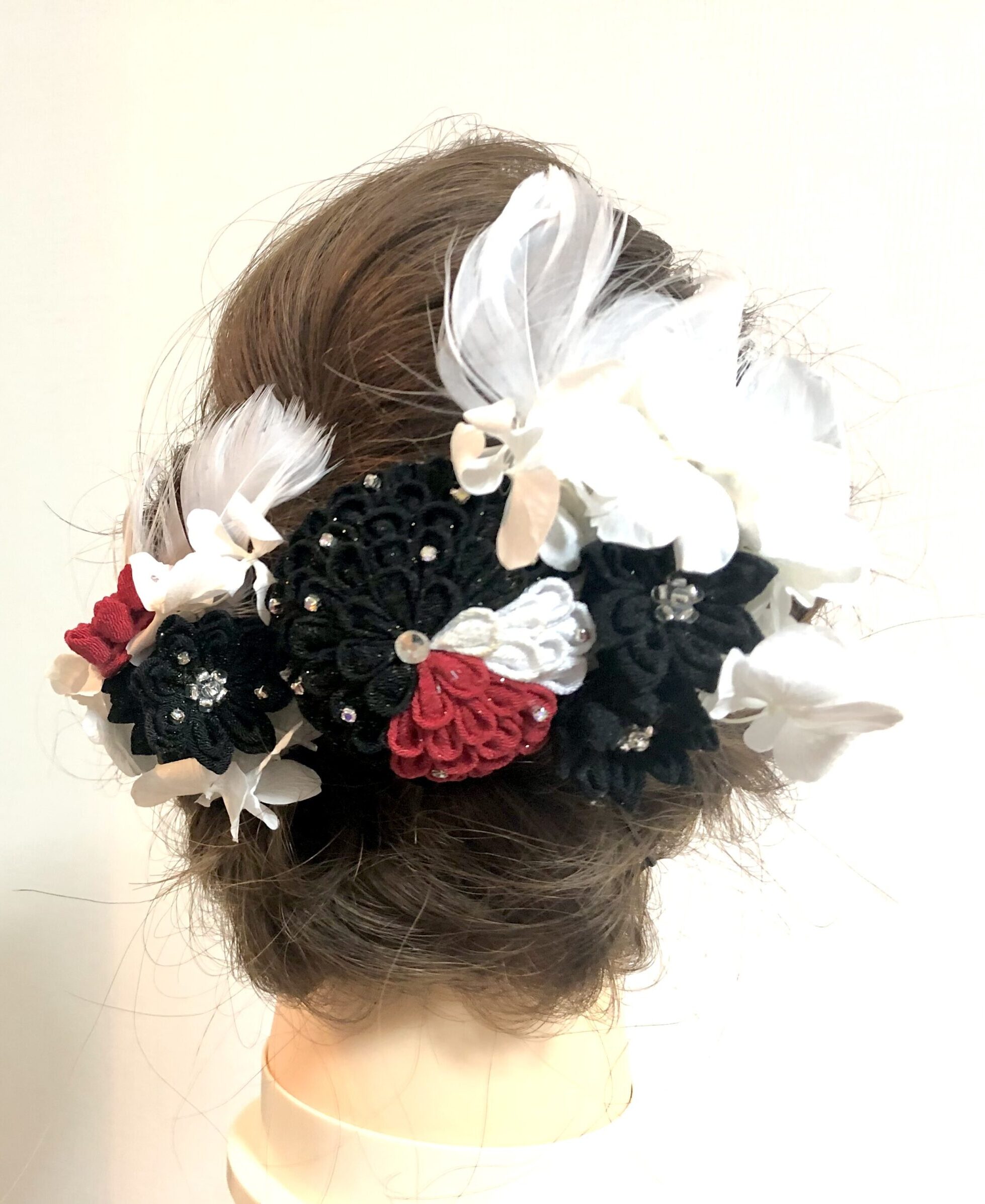 【ハンドメイド　ヘッドドレス　NO.12】成人式・卒業式・結婚式用髪飾り